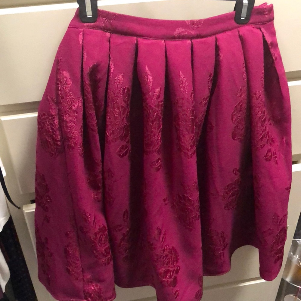 Beautiful Rachel Parcell skirt